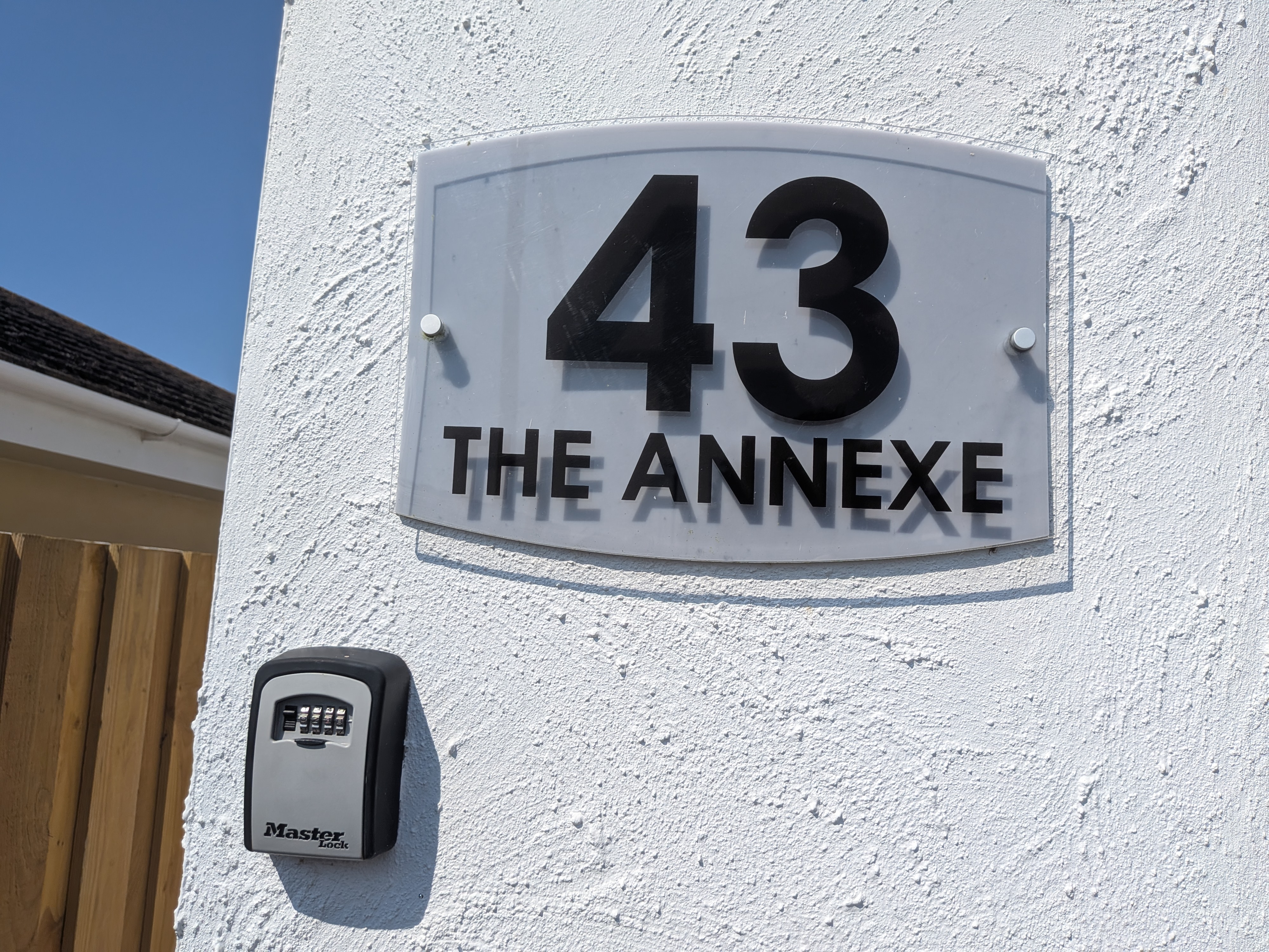 Exterior view of 43 The Annexe in Crantock