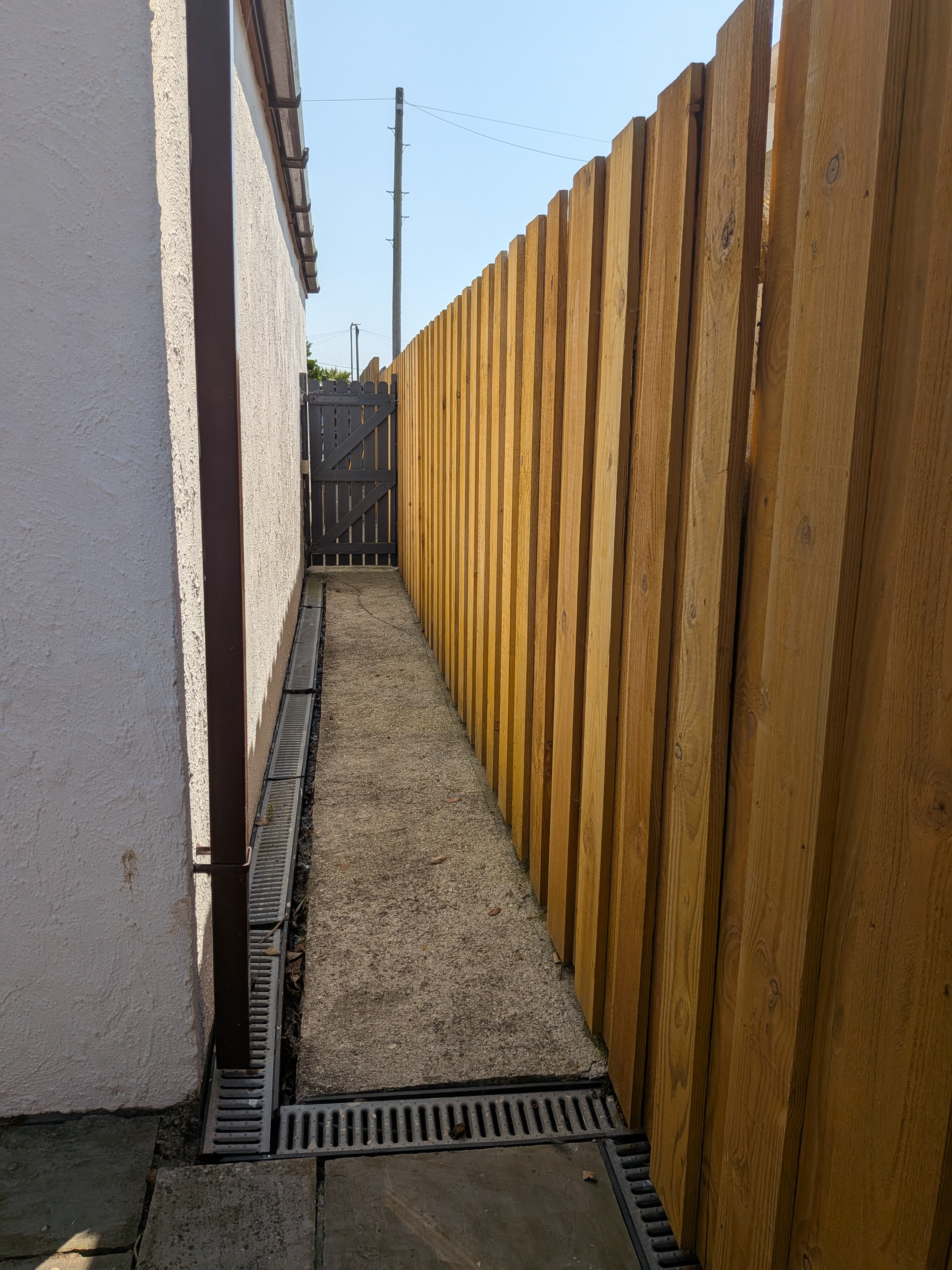 Side view of 43 The Annexe